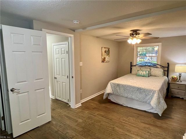 205 Fresno DR, Chesapeake, VA 23322