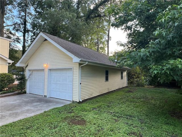 205 Fresno DR, Chesapeake, VA 23322