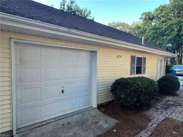 205 Fresno DR, Chesapeake, VA 23322