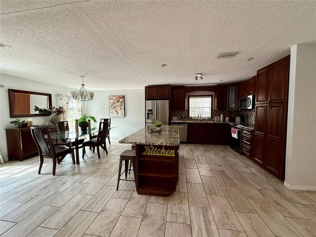 914 W CIMMERON DRIVE, Tampa, FL 33603