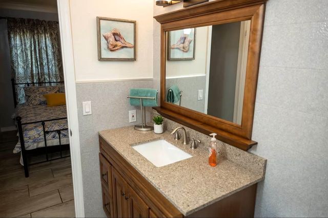 914 W CIMMERON DRIVE, Tampa, FL 33603