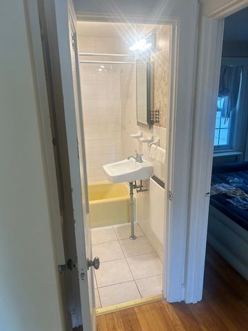 45 Mcphee Road 1, Framingham, MA 01701