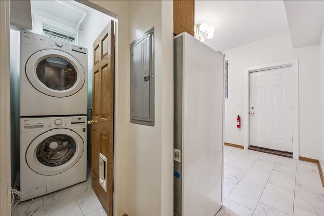 2751 W Logan Boulevard 2, Chicago, IL 60647