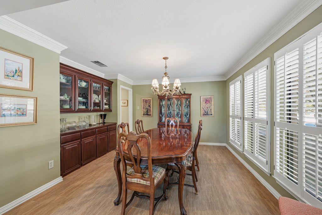 2104 Emerald Lake Drive, Arlington, TX 76013 — photo 4
