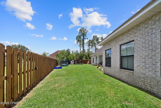 811 College Oaks Lane, Lynn Haven, FL 32444