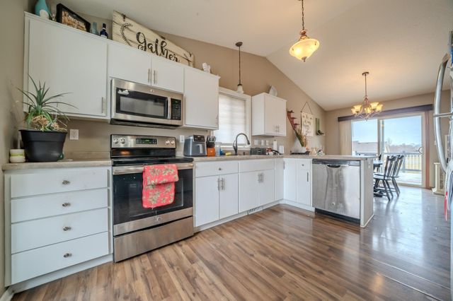 404 23rd Avenue N, Sartell, MN 56377