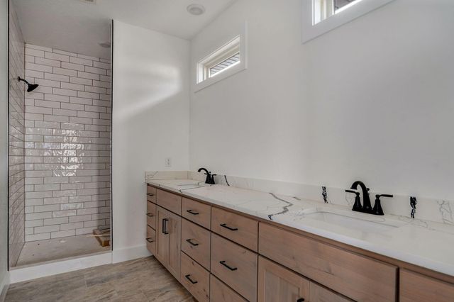 2975 W Marty Street, Springfield, MO 65810