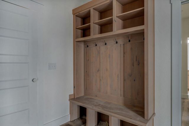 2975 W Marty Street, Springfield, MO 65810