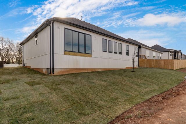 2975 W Marty Street, Springfield, MO 65810