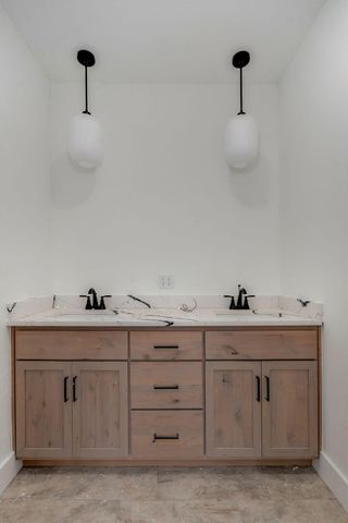 2975 W Marty Street, Springfield, MO 65810