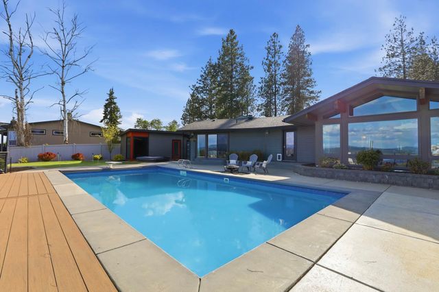 7410 N Walnut St, Spokane, WA 99208