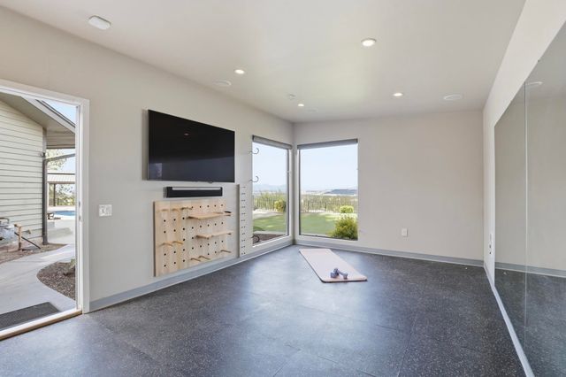 7410 N Walnut St, Spokane, WA 99208