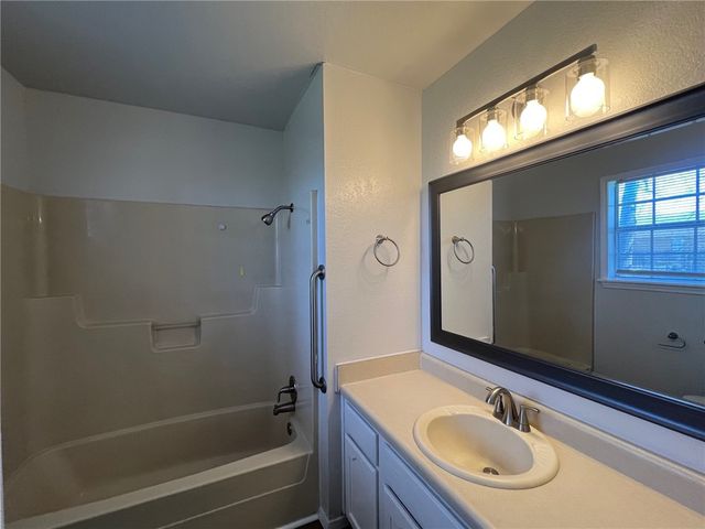 1012 Whipporwill Lane, Siloam Springs, AR 72761