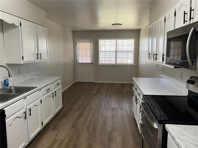 1012 Whipporwill Lane, Siloam Springs, AR 72761