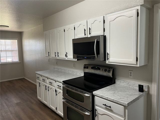 1012 Whipporwill Lane, Siloam Springs, AR 72761