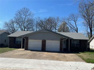 1012 Whipporwill Lane, Siloam Springs, AR 72761