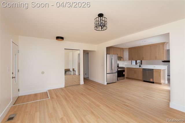 2632 Downey Drive, Troy, MI 48083