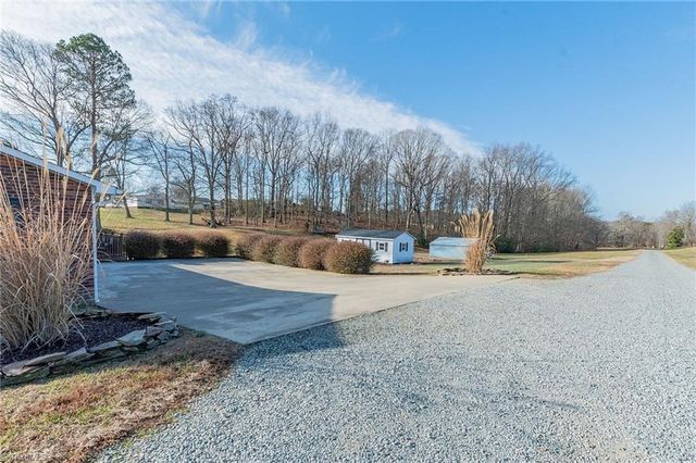 2011 Lamb Road, Lexington, NC 27295