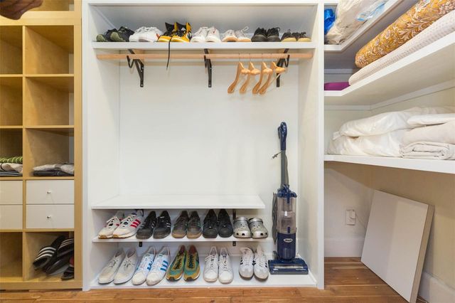 917 E BROAD STREET, Tampa, FL 33604