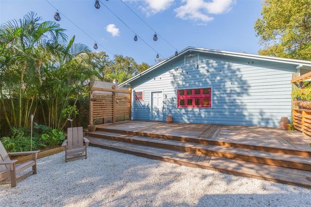 917 E BROAD STREET, Tampa, FL 33604