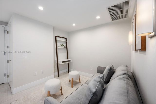 650 NE 32nd St 1501, Miami, FL 33137