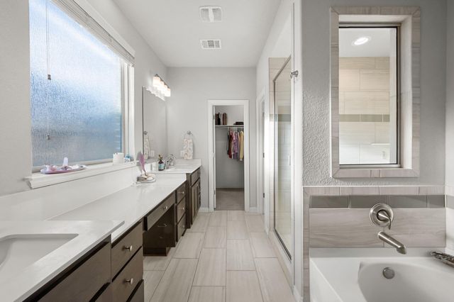 21824 Rock Wren RD, Spicewood, TX 78669