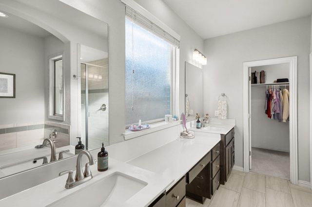 21824 Rock Wren RD, Spicewood, TX 78669