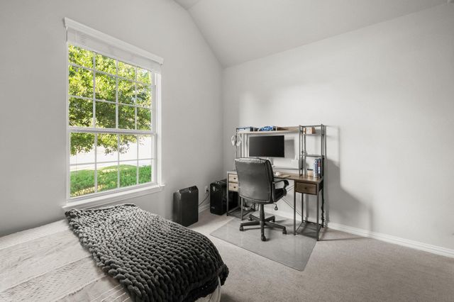 21824 Rock Wren RD, Spicewood, TX 78669