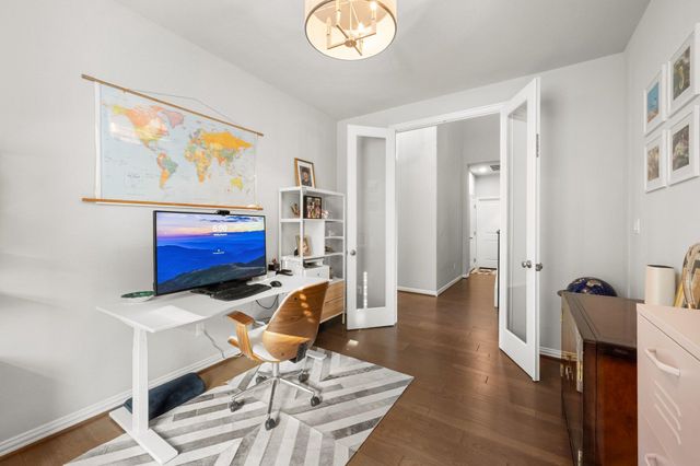 21824 Rock Wren RD, Spicewood, TX 78669