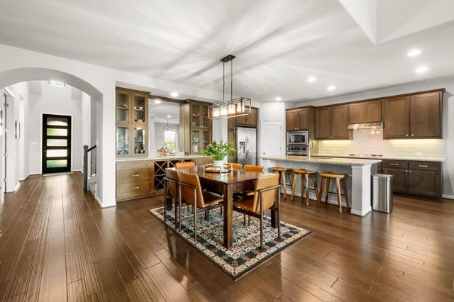 21824 Rock Wren RD, Spicewood, TX 78669