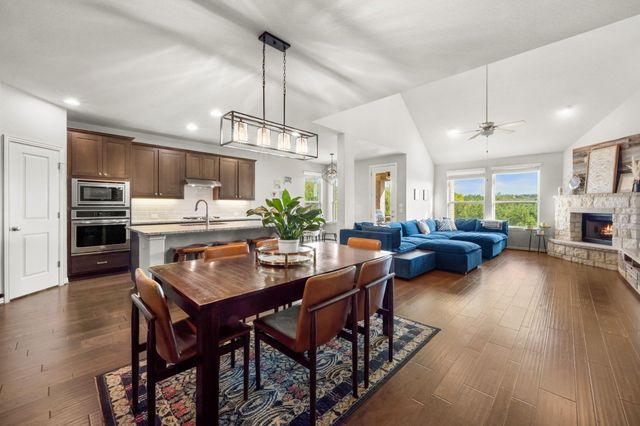 21824 Rock Wren RD, Spicewood, TX 78669