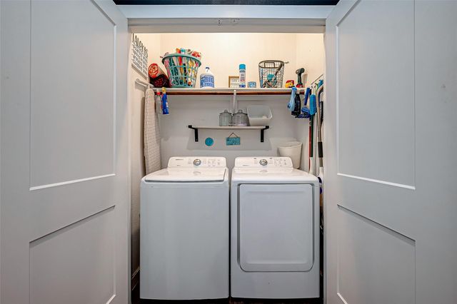 108 Bay Oaks Drive, La Porte, TX 77571