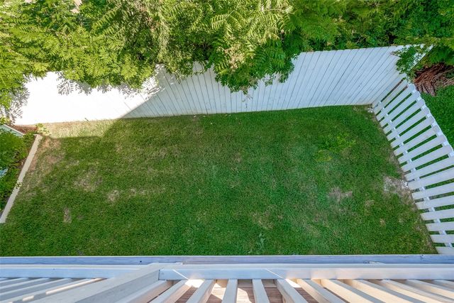 108 Bay Oaks Drive, La Porte, TX 77571