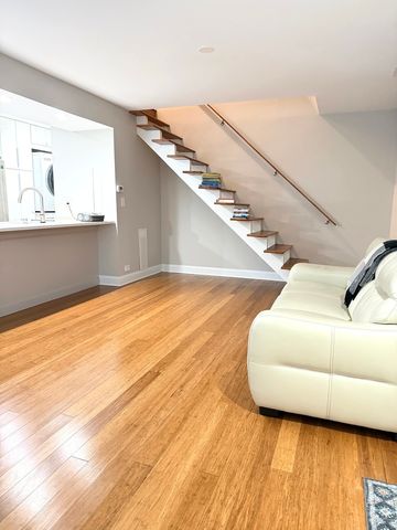 618 E Old Willow Road 183-B, Prospect Heights, IL 60070