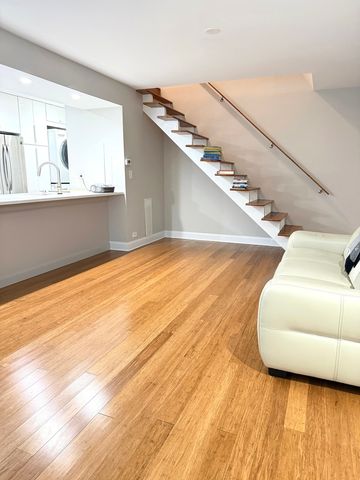 618 E Old Willow Road 183-B, Prospect Heights, IL 60070