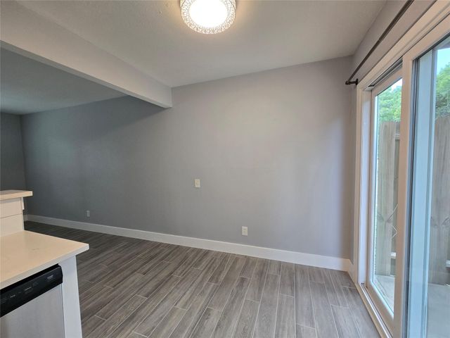 2504 Manor CIR B, Austin, TX 78723