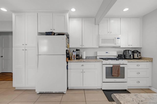 469 Taft, El Cajon, CA 92020