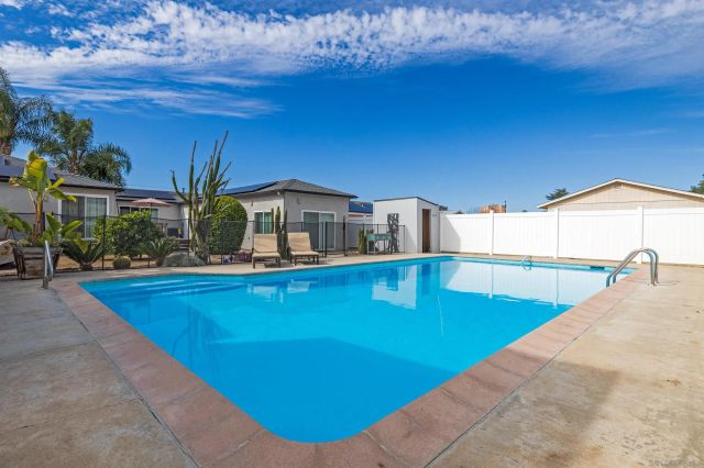 469 Taft, El Cajon, CA 92020