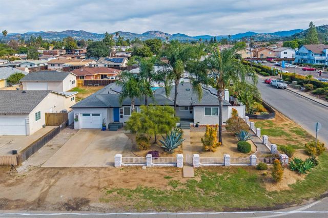469 Taft, El Cajon, CA 92020
