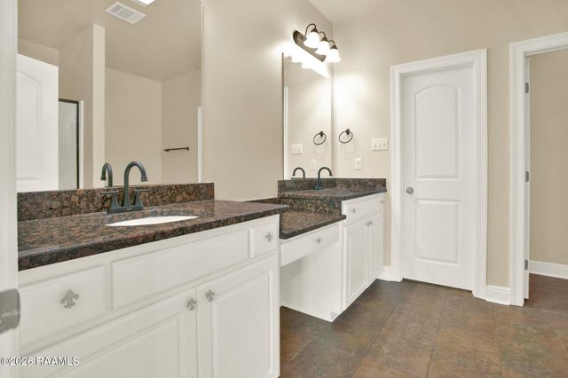 113 Arrowwood Road, Youngsville, LA 70592
