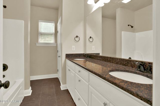 113 Arrowwood Road, Youngsville, LA 70592