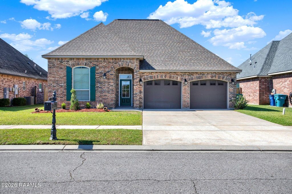 113 Arrowwood Road, Youngsville, LA 70592