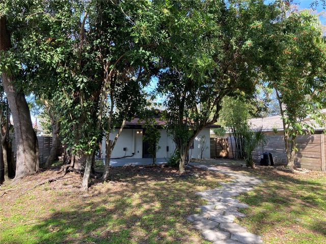2028 29TH AVENUE N, St Petersburg, FL 33713