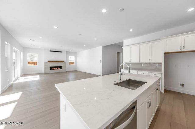 520 Hutchinson Drive Willows 98, Sparks, NV 89441