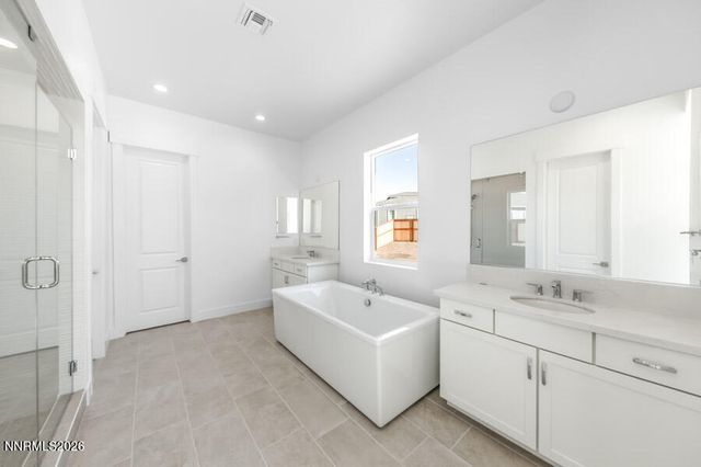 520 Hutchinson Drive Willows 98, Sparks, NV 89441