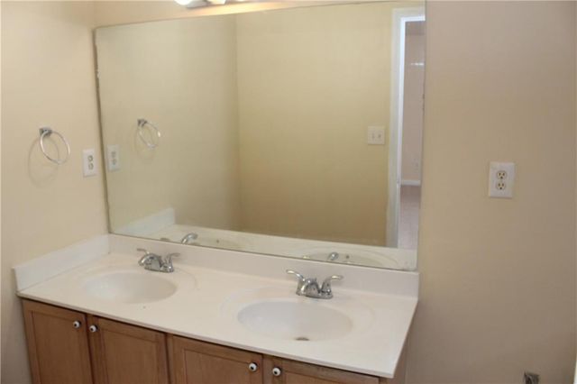 829 Carlingford Place, Lithonia, GA 30058