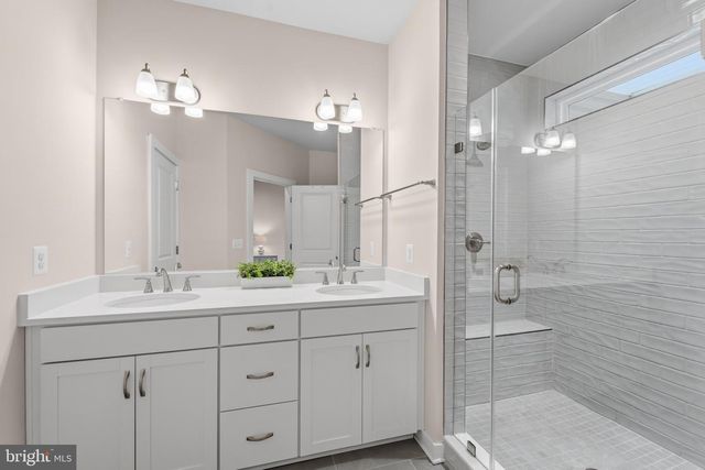 43733 HAY RD, Ashburn, VA 20147
