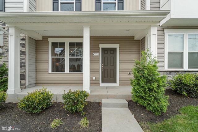 43733 HAY RD, Ashburn, VA 20147