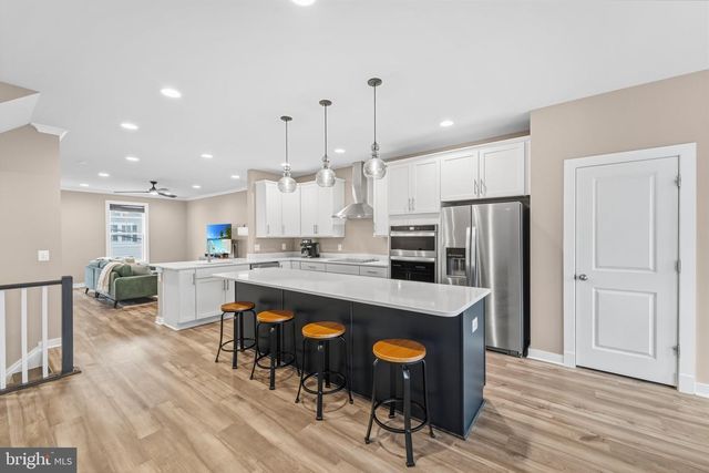 43733 HAY RD, Ashburn, VA 20147