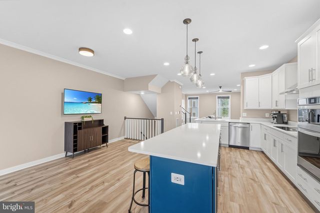 43733 HAY RD, Ashburn, VA 20147